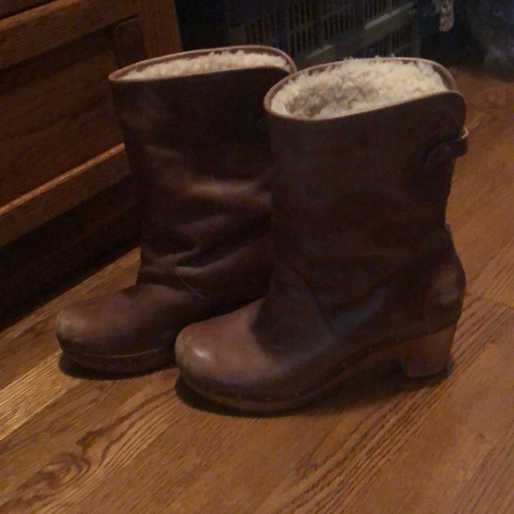 Ugg Boot, Clog Style - image 4